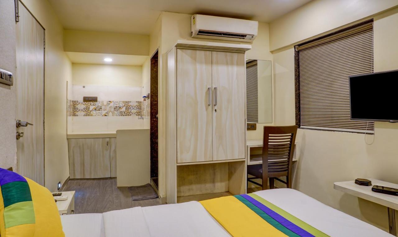 Treebo Trip Meadow Inn Мумбаї Екстер'єр фото