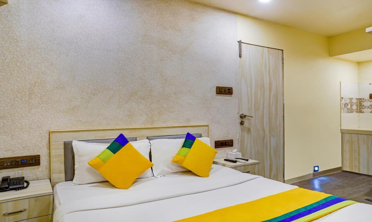 Treebo Trip Meadow Inn Мумбаї Екстер'єр фото