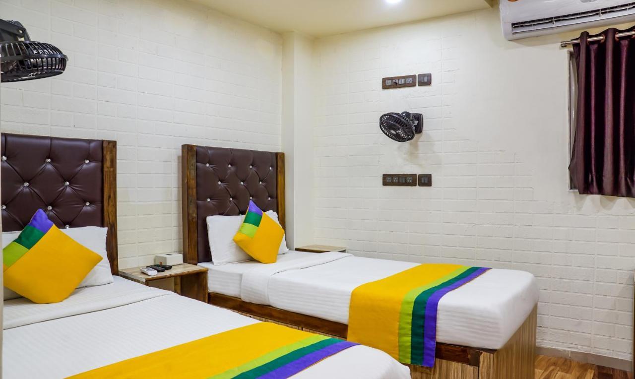 Treebo Trip Meadow Inn Мумбаї Екстер'єр фото