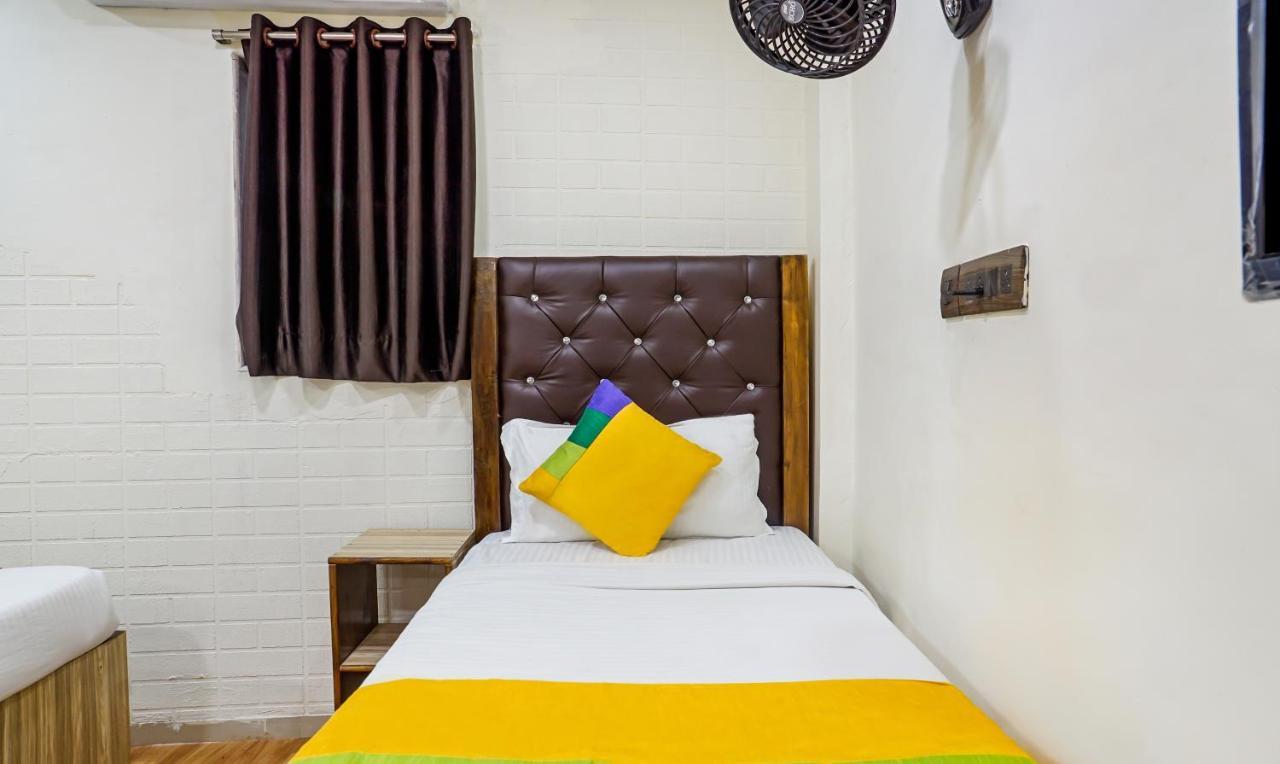 Treebo Trip Meadow Inn Мумбаї Екстер'єр фото